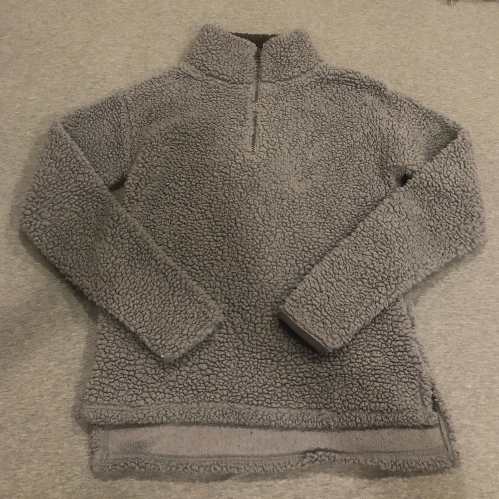 Gray Fuzzy Comfy Zip Up Sherpa - Picture 2 of 5